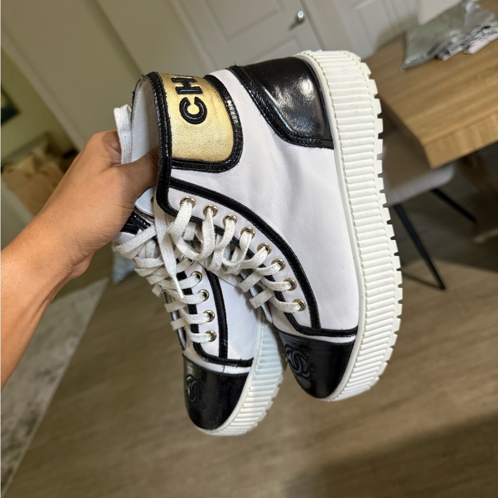 Chanel plataform sneakers